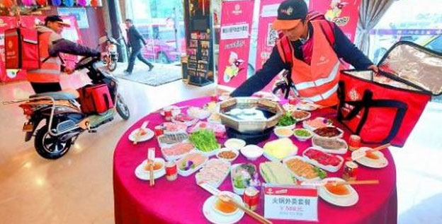 懶人經(jīng)濟下，火鍋上門服務火爆全城