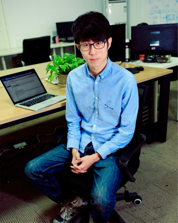 V電影團(tuán)隊(duì)：4個大學(xué)生，5年創(chuàng)業(yè)3輪融資，看他們?nèi)绾螐?到1