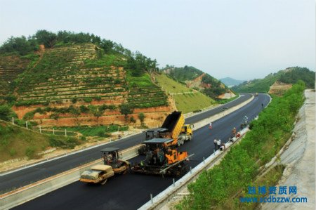 辦理公路路面工程三級資質升二級所需人員？