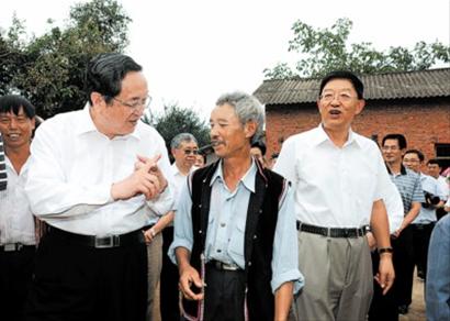 俞正聲韓正率團(tuán)分兩路赴云南文山、紅河和普洱學(xué)習(xí)考察